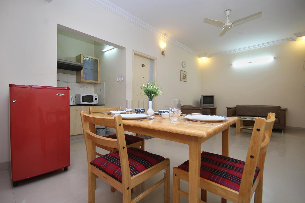 Oyo 5934 Lokaz Hotel Бангалор Екстериор снимка